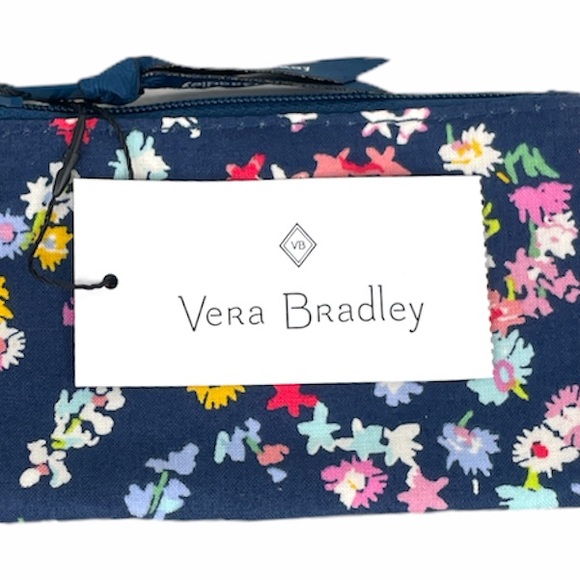 Vera Bradley Zip ID Case & Lanyard Scattered Wild - Picture 5 of 6